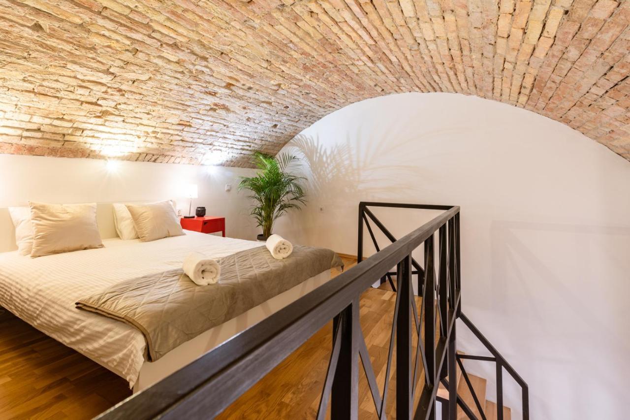 Modern Stylish @ Superb Location Apartment Budapest